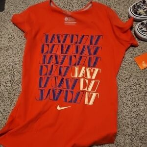 Nike Red Graphic Tee Size L